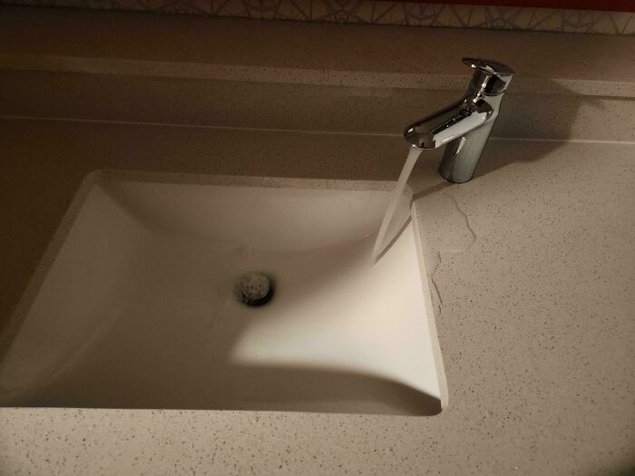 77 Times Hotels Messed Up So Bad, People Had To Shame Them Online (New Pics)