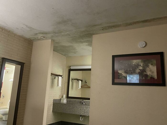 77 Times Hotels Messed Up So Bad, People Had To Shame Them Online (New Pics)
