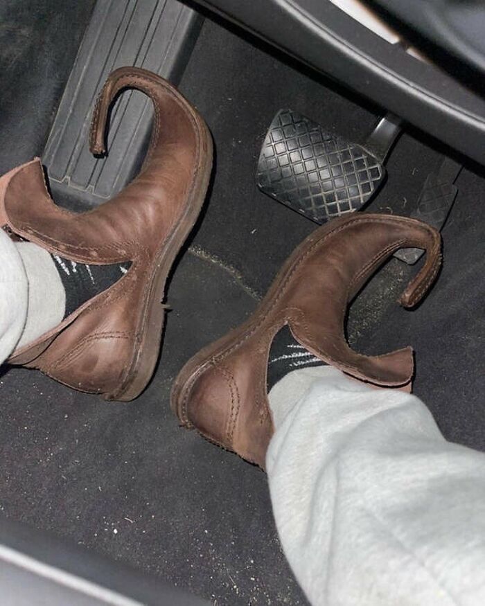 This Instagram Page Collects The Most Horrendous Designs Ever Created, And It’s Painfully Funny (50 Pics) This Instagram Page Collects The Most Horrendous Designs Ever Created, And It’s Painfully Funny (50 Pics)