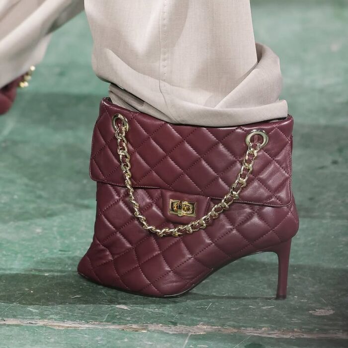 This Instagram Page Collects The Most Horrendous Designs Ever Created, And It’s Painfully Funny (50 Pics) This Instagram Page Collects The Most Horrendous Designs Ever Created, And It’s Painfully Funny (50 Pics)