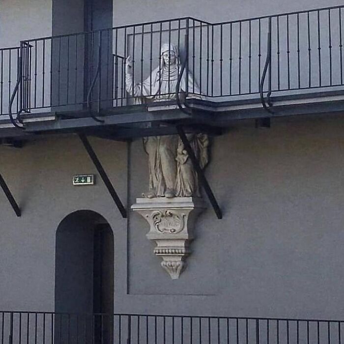 This Instagram Page Collects The Most Horrendous Designs Ever Created, And It’s Painfully Funny (50 Pics) This Instagram Page Collects The Most Horrendous Designs Ever Created, And It’s Painfully Funny (50 Pics)