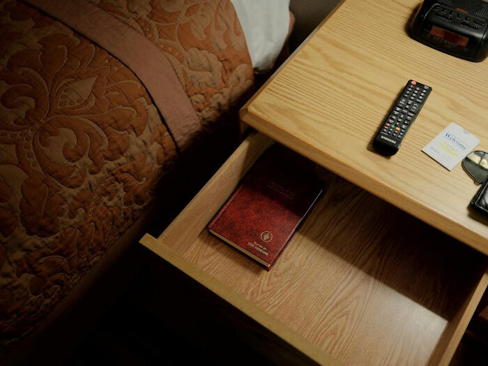 I Traveled Across The American West And Captured Its Roadside Atmosphere In 49 Photos I Traveled Across The American West And Captured Its Roadside Atmosphere In 49 Photos