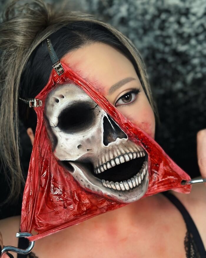 26 Surreal Makeup Illusions By This Artist That Might Make Your Brain Do A Double Take (New Pics)