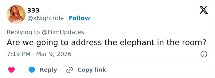 “What Is Going On In Hollywood?”: Margot Robbie&rsquo;s Paris Fashion Week Appearance Sparks Mixed Reactions