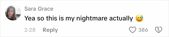 Woman Loses It After Getting Kicked Off Plane For Watching Videos Without Headphones Woman Loses It After Getting Kicked Off Plane For Watching Videos Without Headphones