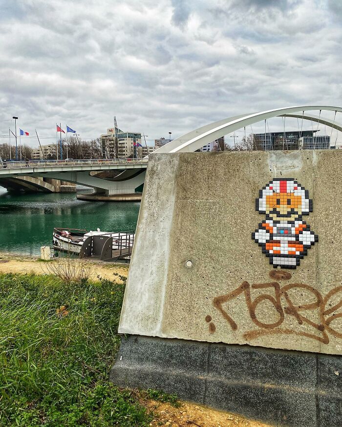 This Artist Hides Pixel-Style Mosaics In Cities Around The World, And Here Are 80 Of Them