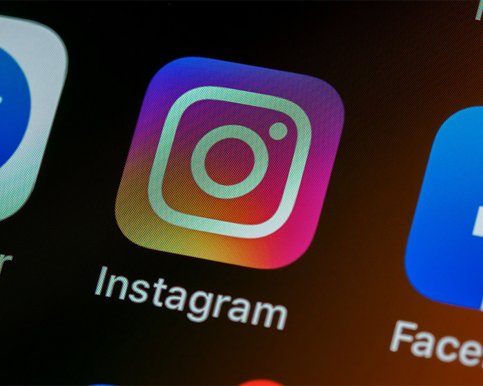 “Not Normal Behavior”: Prince Harry’s Hand Movements Spark Concern After Emotional Meeting