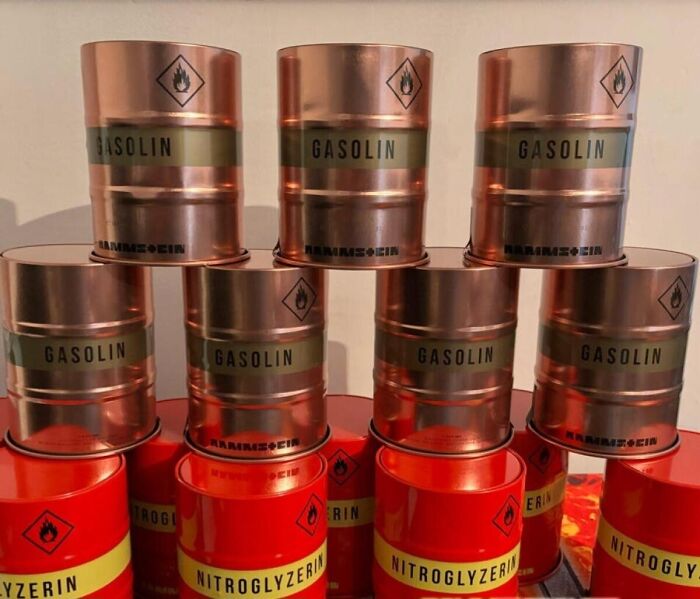 33 Perfumes So Bizarre You Might Wonder Who On Earth Would Ever Wear Them 33 Perfumes So Bizarre You Might Wonder Who On Earth Would Ever Wear Them