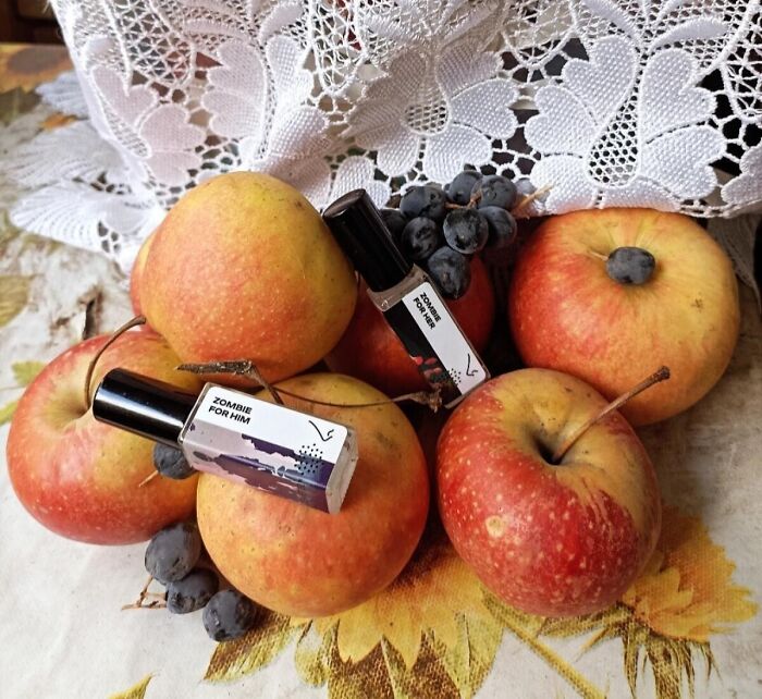 33 Perfumes So Bizarre You Might Wonder Who On Earth Would Ever Wear Them 33 Perfumes So Bizarre You Might Wonder Who On Earth Would Ever Wear Them