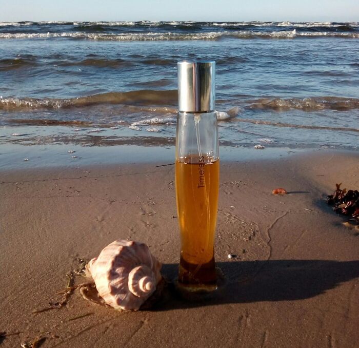 33 Perfumes So Bizarre You Might Wonder Who On Earth Would Ever Wear Them 33 Perfumes So Bizarre You Might Wonder Who On Earth Would Ever Wear Them