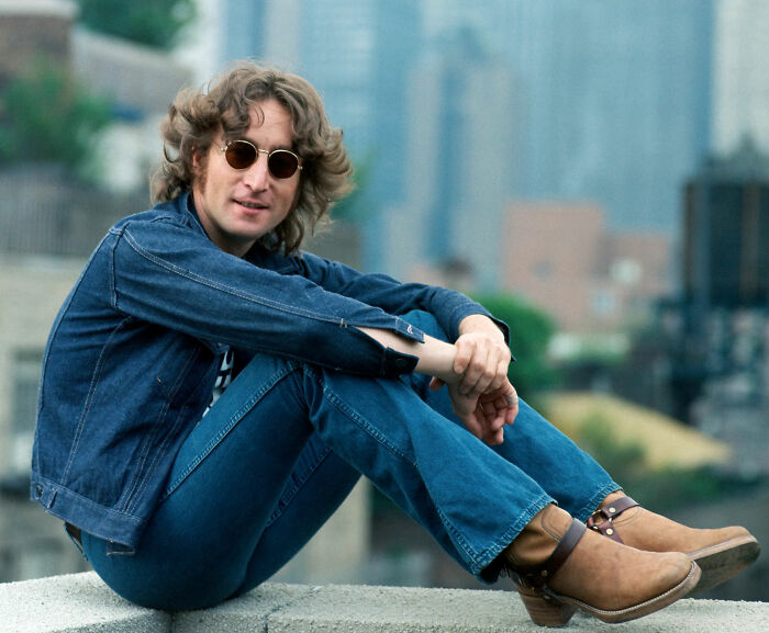 Paul McCartney Stuns Beatles Fans After Revealing Yoko Ono’s Claim About John Lennon’s Sexuality Paul McCartney Stuns Beatles Fans After Revealing Yoko Ono’s Claim About John Lennon’s Sexuality