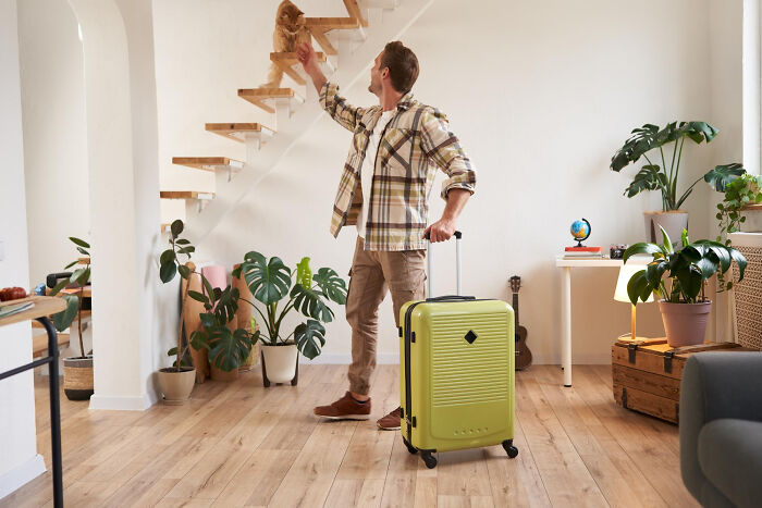 From Heartwarming To Bizarre, Folks Open Up About 39 Unconventional Family Traditions