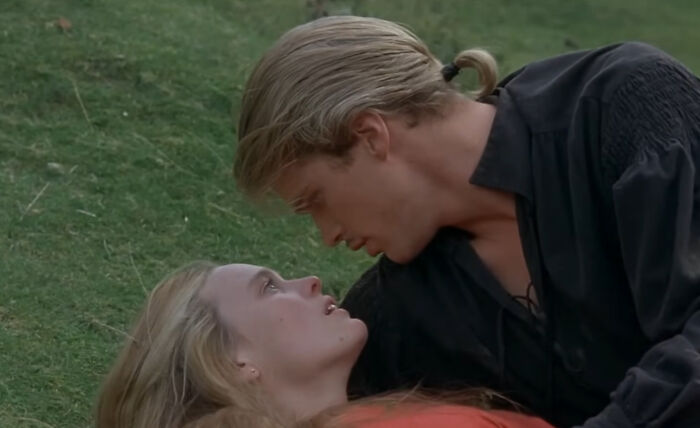 From Heartwarming To Bizarre, Folks Open Up About 39 Unconventional Family Traditions