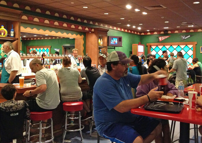 Mom Arrested After Making Obscene Gesture Toward Daughter And Leaving Her At Universal Studios