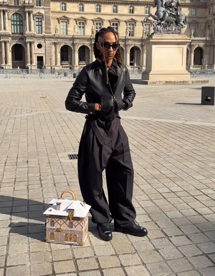 “Will Smith What Did You Do?!”: Jaden Smith Slammed After Giving &lsquo;Tour&rsquo; Of His House Bag