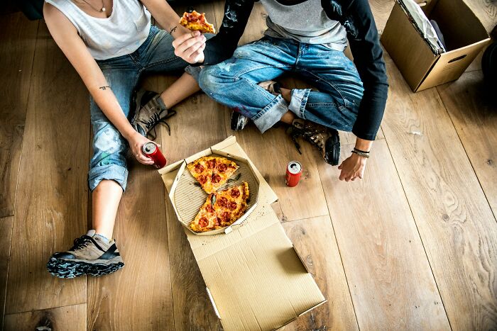 55 Weird And Unhinged Family Traditions That You Probably Don’t Have