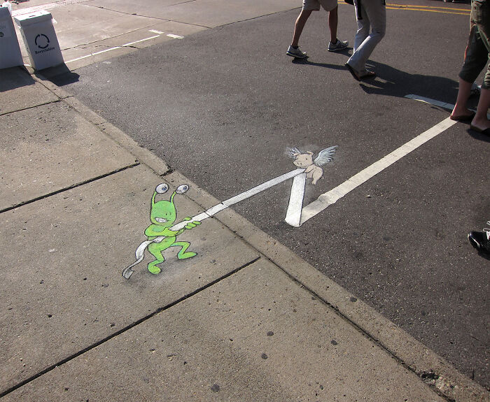 This Artist Turns Everyday Sidewalks Into Adorable 3D Creatures (35 New Pics) This Artist Turns Everyday Sidewalks Into Adorable 3D Creatures (35 New Pics)