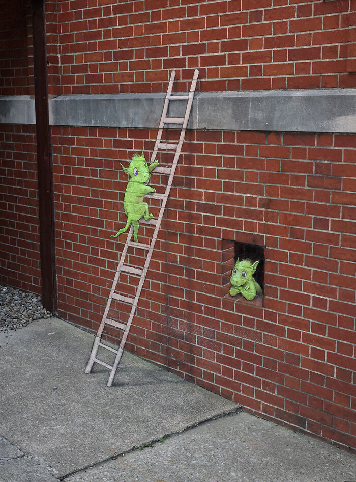 This Artist Turns Everyday Sidewalks Into Adorable 3D Creatures (35 New Pics) This Artist Turns Everyday Sidewalks Into Adorable 3D Creatures (35 New Pics)