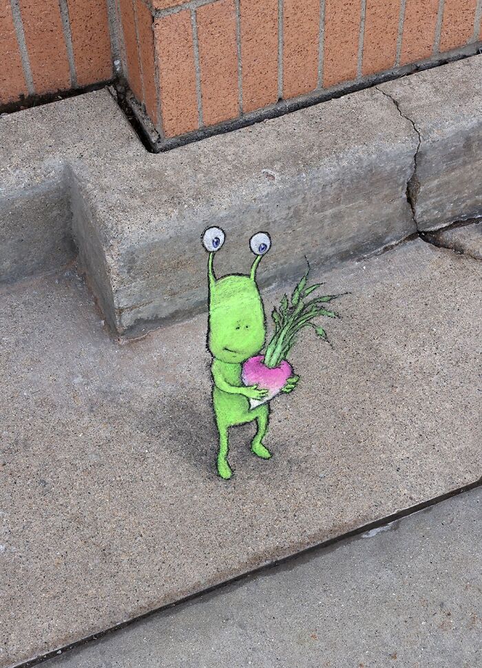 This Artist Turns Everyday Sidewalks Into Adorable 3D Creatures (35 New Pics) This Artist Turns Everyday Sidewalks Into Adorable 3D Creatures (35 New Pics)