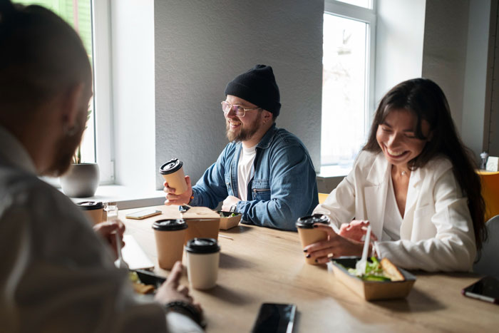 Woman Humiliated In Team Call After Coworker Mocks Her BF’s Job, Others Laugh Instead Of Helping