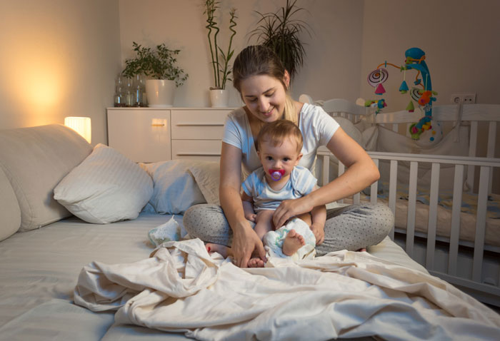 Dad Evicts Teen Daughter From Her Bedroom For A New Baby, Sparks Family Crisis As She Leaves Home