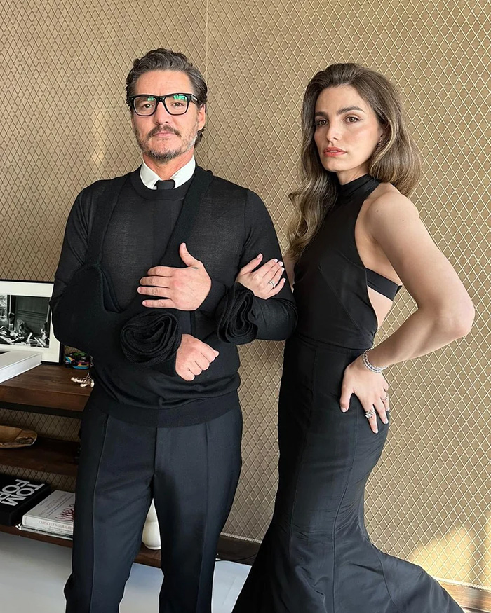 “Hypocrite”: Pedro Pascal Accused Of Blocking Fans After They Call Him Out Over Controversial Rumored Boyfriend