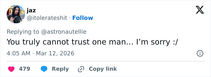 “Hypocrite”: Pedro Pascal Accused Of Blocking Fans After They Call Him Out Over Controversial Rumored Boyfriend