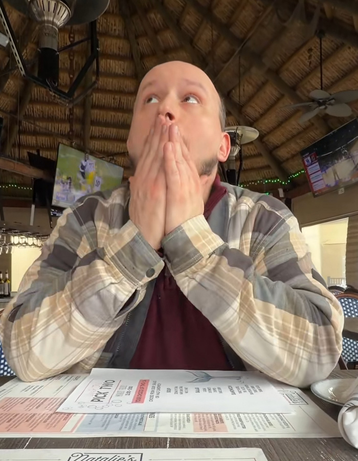 &ldquo;Lady, You Might Be In Danger”: Dramatic Twist As Husband Realizes The Woman He&rsquo;s Been Messaging On Tinder Is His Wife