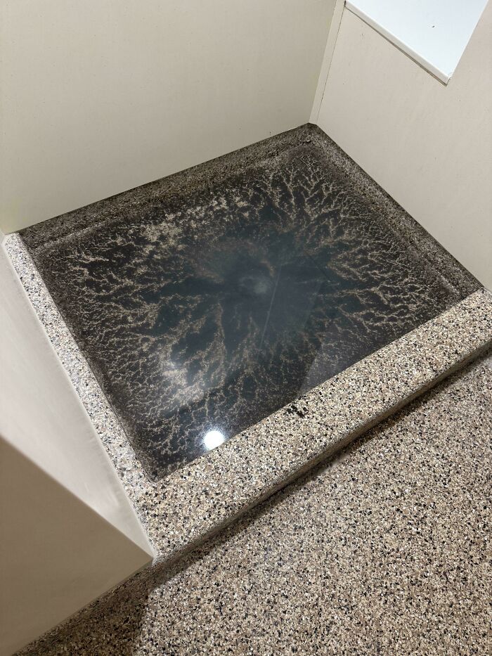 75 Strange Pics That People Just Had To Take As They Were Utterly Confused 75 Strange Pics That People Just Had To Take As They Were Utterly Confused