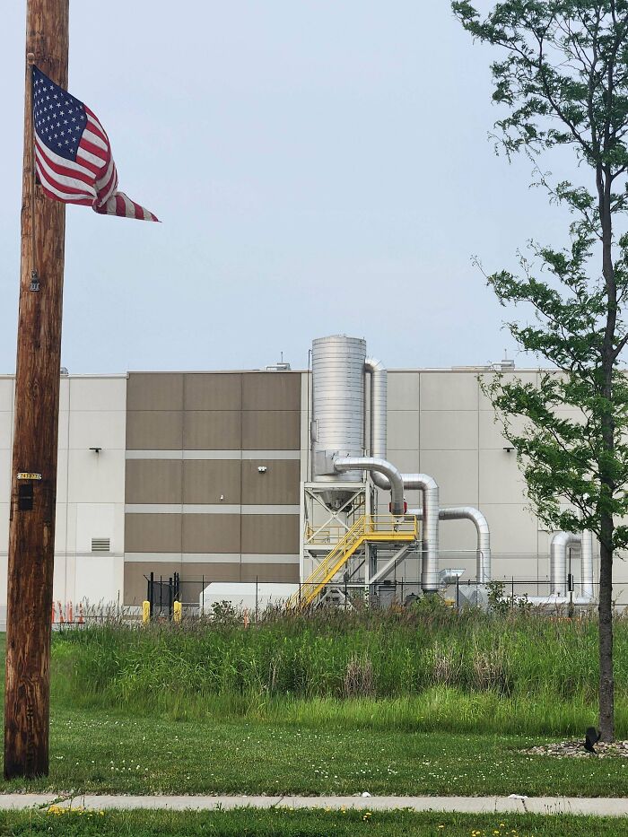 75 Strange Pics That People Just Had To Take As They Were Utterly Confused 75 Strange Pics That People Just Had To Take As They Were Utterly Confused