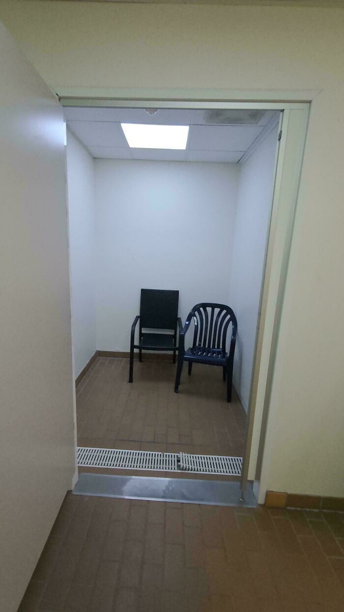 75 Strange Pics That People Just Had To Take As They Were Utterly Confused 75 Strange Pics That People Just Had To Take As They Were Utterly Confused