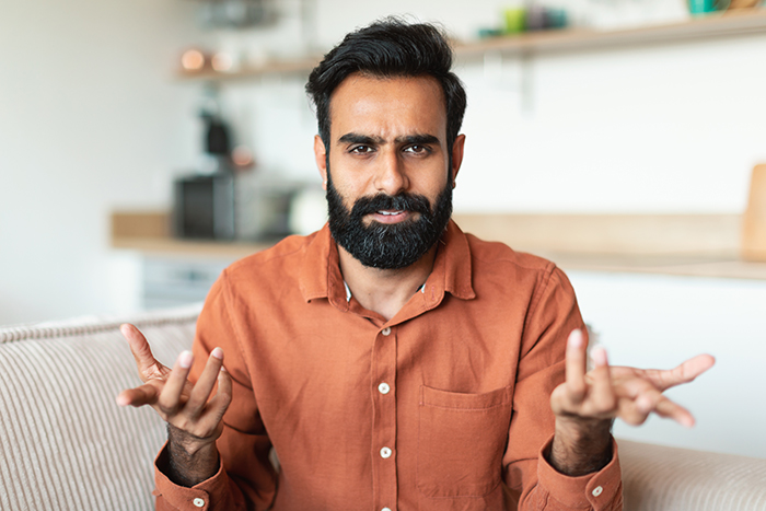 Plus-Size Employee Threatens To Quit If Boss Doesn’t Change Her Uniform, The Internet Takes Boss’ Side Plus-Size Employee Threatens To Quit If Boss Doesn’t Change Her Uniform, The Internet Takes Boss’ Side