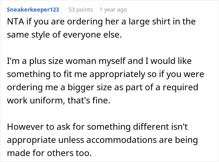 Plus-Size Employee Threatens To Quit If Boss Doesn’t Change Her Uniform, The Internet Takes Boss’ Side Plus-Size Employee Threatens To Quit If Boss Doesn’t Change Her Uniform, The Internet Takes Boss’ Side