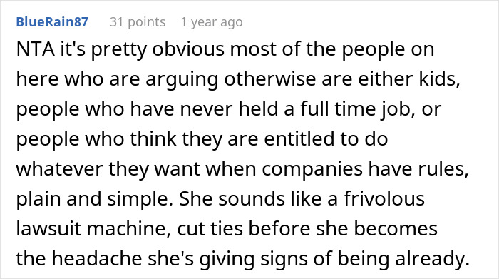 Plus-Size Employee Threatens To Quit If Boss Doesn’t Change Her Uniform, The Internet Takes Boss’ Side Plus-Size Employee Threatens To Quit If Boss Doesn’t Change Her Uniform, The Internet Takes Boss’ Side