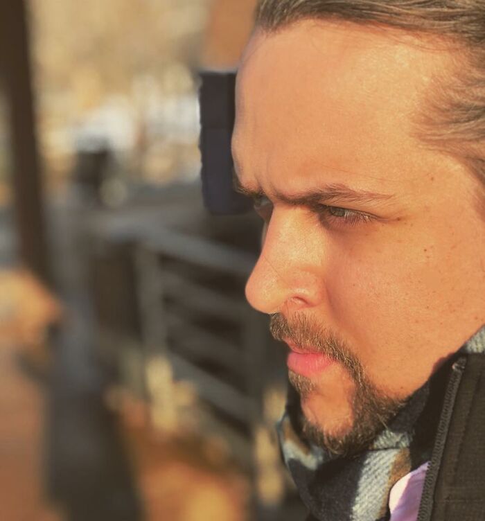 Opera Singer Takes A Job At A Car Dealership, Starts Singing Arias About Cars And Goes Viral Opera Singer Takes A Job At A Car Dealership, Starts Singing Arias About Cars And Goes Viral