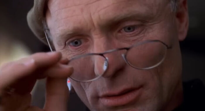 “What Would You Have Done Differently?”: 22 Questionable Actions Made By The Main Characters “What Would You Have Done Differently?”: 22 Questionable Actions Made By The Main Characters