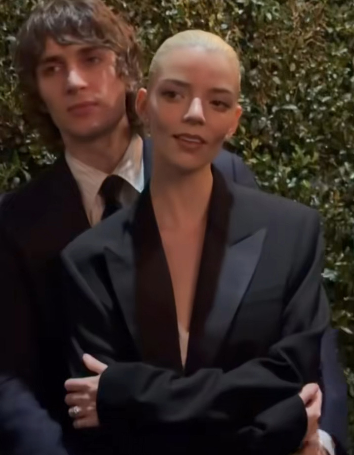 “This Has To Stop”: Anya Taylor‑Joy&rsquo;s Pre‑Oscars Dinner Appearance Leaves Fans Alarmed Over Spreading ‘Hollywood Trend’