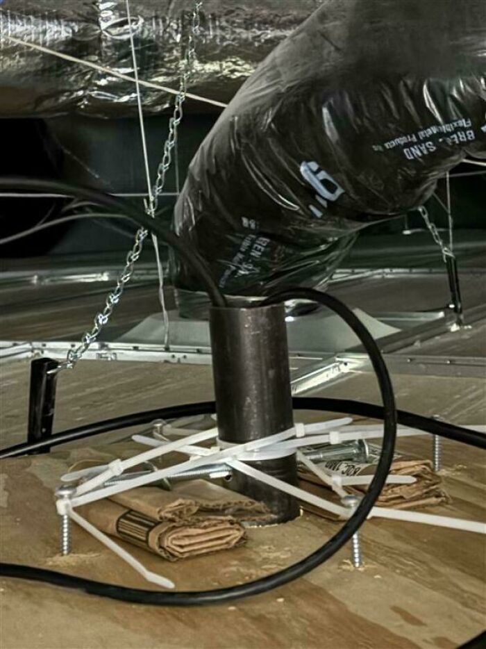 “Technically Works”: 87 Times People Came Up With Hilariously Dumb Solutions To Problems (New Pics) “Technically Works”: 87 Times People Came Up With Hilariously Dumb Solutions To Problems (New Pics)