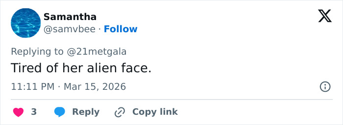 Emma Stone&rsquo;s Oscars Look Raises Eyebrows As Talk Of &lsquo;Hollyweird&rsquo; Beauty Norms Intensifies