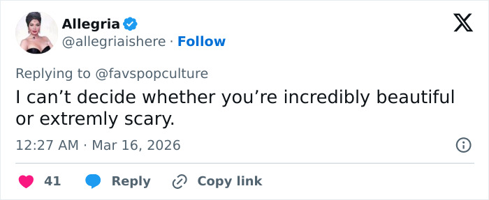 Emma Stone&rsquo;s Oscars Look Raises Eyebrows As Talk Of &lsquo;Hollyweird&rsquo; Beauty Norms Intensifies