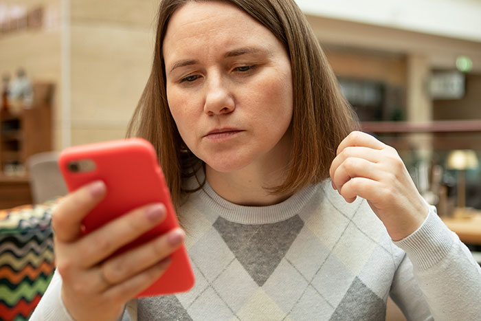 Mom Thinks Using “Special Oils And Salts” Can Replace Vaccines, Goes To Jail After Daughter Gets Sick