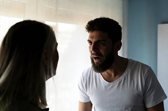 Guy Throws A Fit As GF’s 16YO Son Won’t Call Him “Dad,” Then Accuses Him Of “Ruining Something Good” Guy Throws A Fit As GF’s 16YO Son Won’t Call Him “Dad,” Then Accuses Him Of “Ruining Something Good”