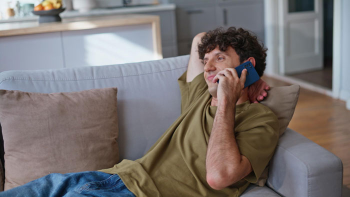 Deceitful Man Takes Advantage Of Woman’s Crush, Uses Her For Washer And Free Food, She Kicks Him Out Deceitful Man Takes Advantage Of Woman’s Crush, Uses Her For Washer And Free Food, She Kicks Him Out