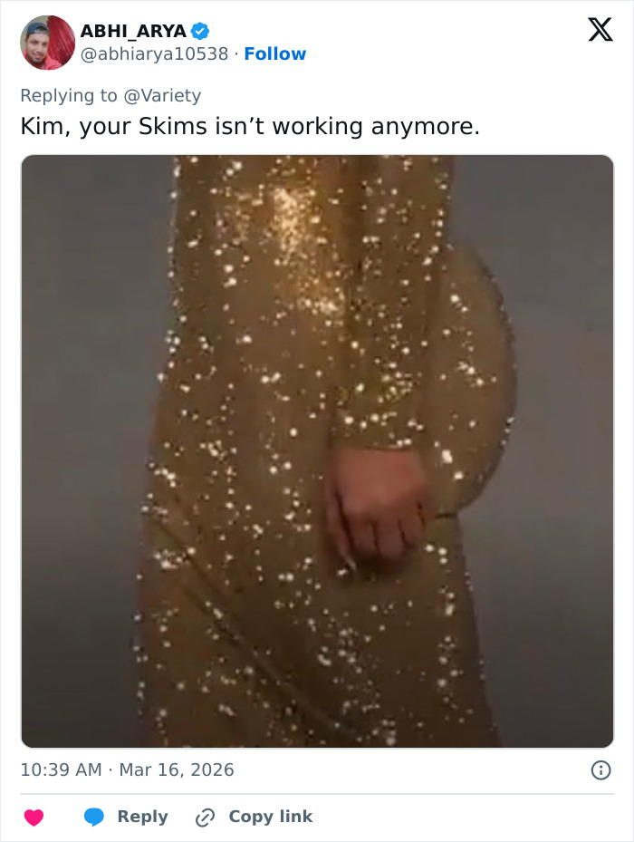 “She Had More Work Done”: Fans React Wildly To Kim Kardashian&rsquo;s Oscars Party Look After Spotting Odd Details