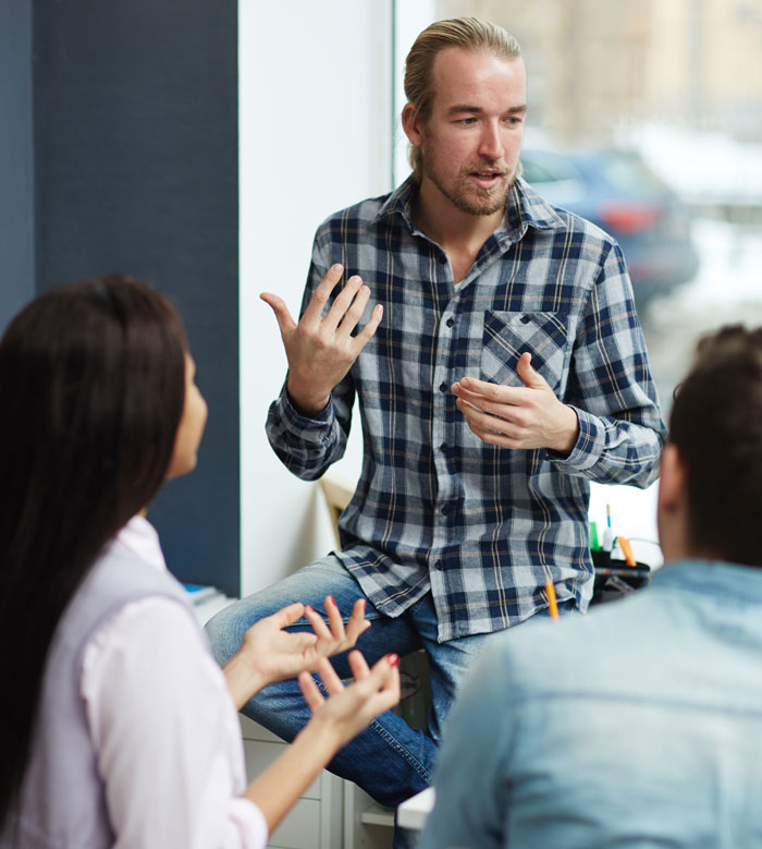 &ldquo;I Told Her I Had A Tumour&rdquo;: People Who Lost A Friend Shared What Happened