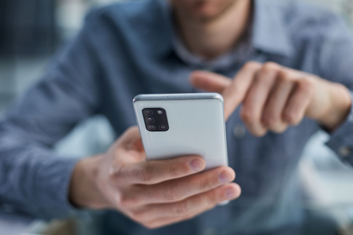 &ldquo;I Told Her I Had A Tumour&rdquo;: People Who Lost A Friend Shared What Happened