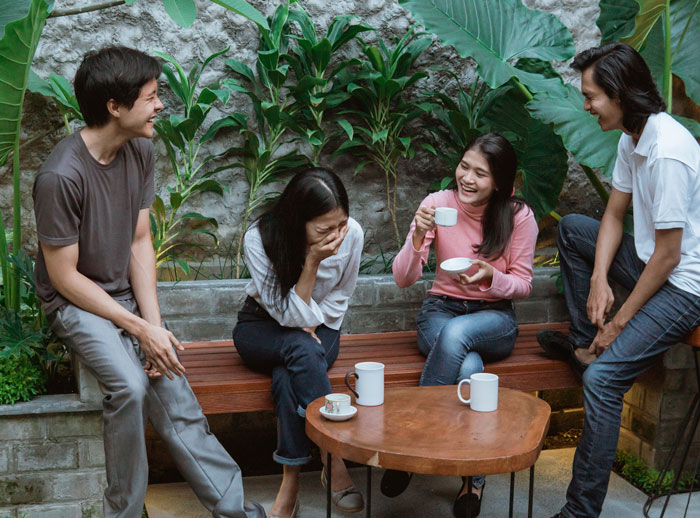 &ldquo;I Told Her I Had A Tumour&rdquo;: People Who Lost A Friend Shared What Happened