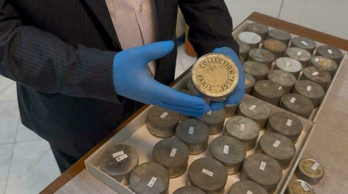 “Almost Perfectly Preserved”: 35 Antique Items That Hold The Secrets Of History