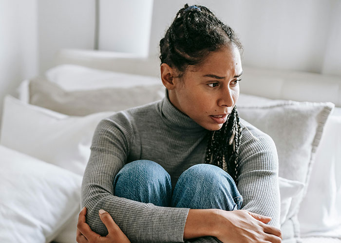 Woman Finds Out Boyfriend Has Been Filming Her With Secret Camera: “I Completely Froze, I Was Shaking”