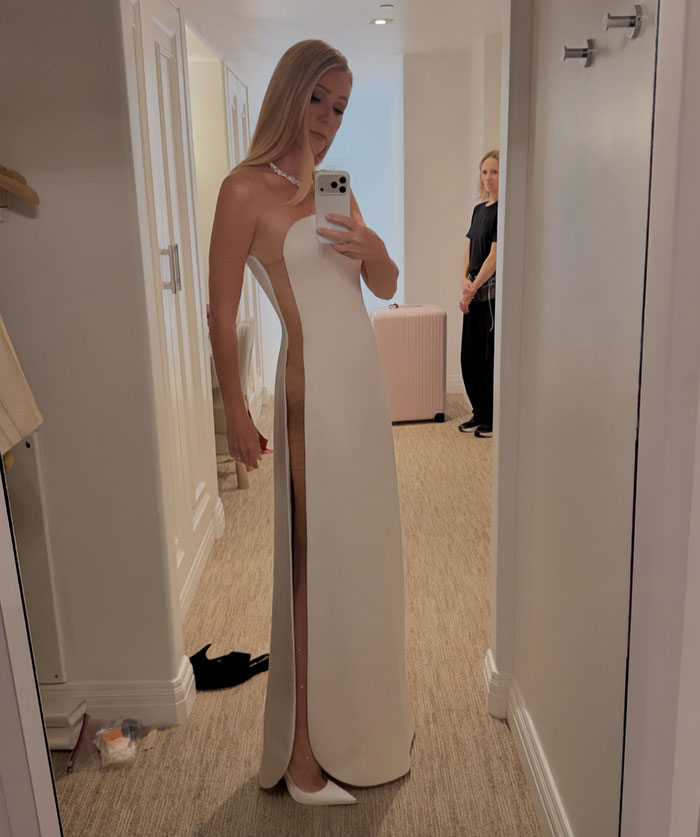 Gwyneth Paltrow&rsquo;s Furious Backstage Rant After Racy Oscars Dress Mishap As Aide&rsquo;s Awkward Reaction Spotted